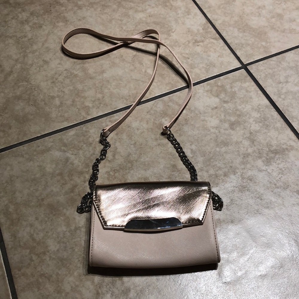 Express small purse rose gold/blush
